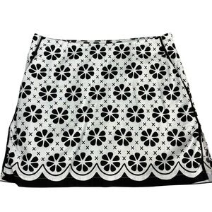 Golftini Black and White Floral Pattern Skirt “The Masters” - Sz 6
